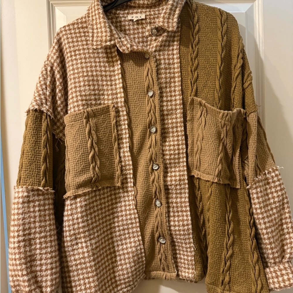 POL Houndstooth Knit Sweater in Brown and Cream